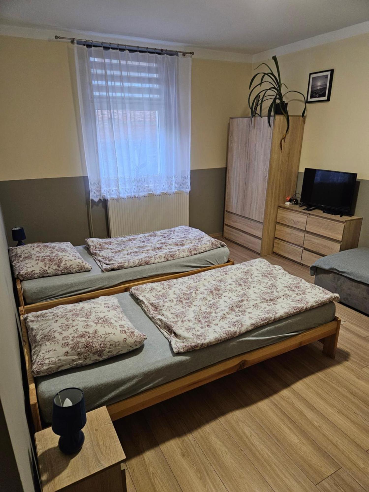 Hotel Gosciniec W Starym Mlynie Biala Prudnicka Esterno foto